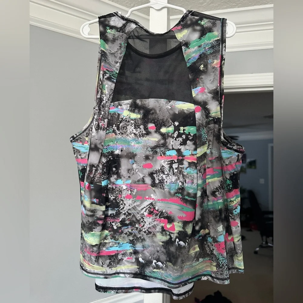Lululemon Multicolor Abstract Women's Tank Top Size 6 - Picture 3 of 5